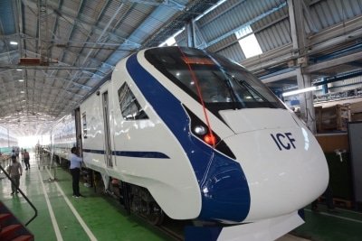 Railways Cancels Tender For Manufacturing 44 Vande Bharat Express Rakes Ld