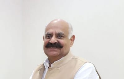Sad Bjp Delegation Urges Governor To Dismiss Amarinder Govt