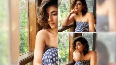 Tahira Kashyap Turns Her Thinking Zone Into A Pose