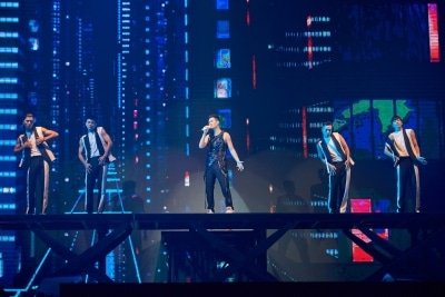 Taiwanese Pop Star Eric Chou On Performing Amid 10000 Fans In Pandemic Era