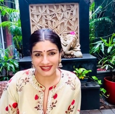 B Town Stars Who Turned Lockdown Beauty Experts