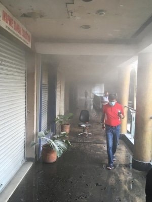 Fire In Delhi Mall No Casualty