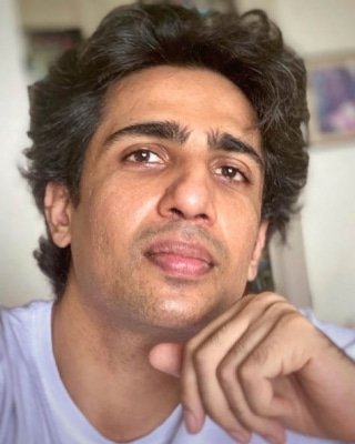 Gulshan Devaiah Takes Poetic Jibe At My Bollymafia And Kangana