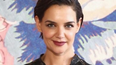 Katie Holmes New Beau Cant Get Enough Of Her