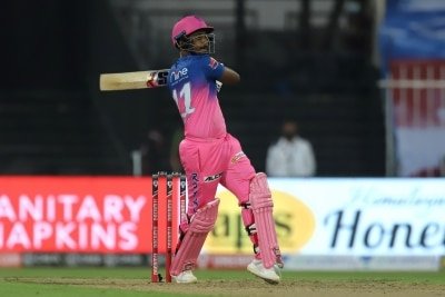 Samson Smith Tewatia Shine As Royals Stun Csk By 16 Runs