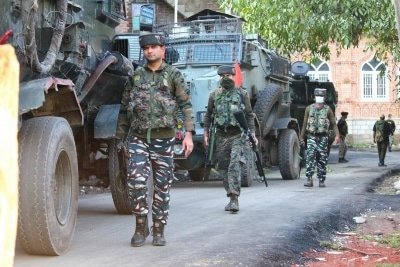 Terrorist Killed Army Officer Injured In Kashmir Encounter 2nd Ld