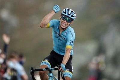 Tour De France Drama On Col De La Loze As Lopez Wins Stage 17