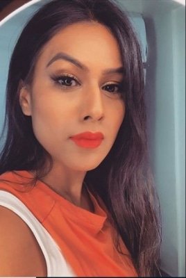 Tv Star Nia Sharma Turns 30 Colleagues Shower Love