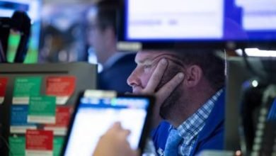 Us Stocks End Mixed As Tech Shares Lag