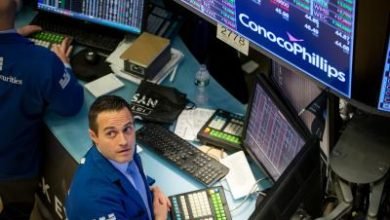 Us Stocks Resume Sell Off On Weaker Data Dim Outlook