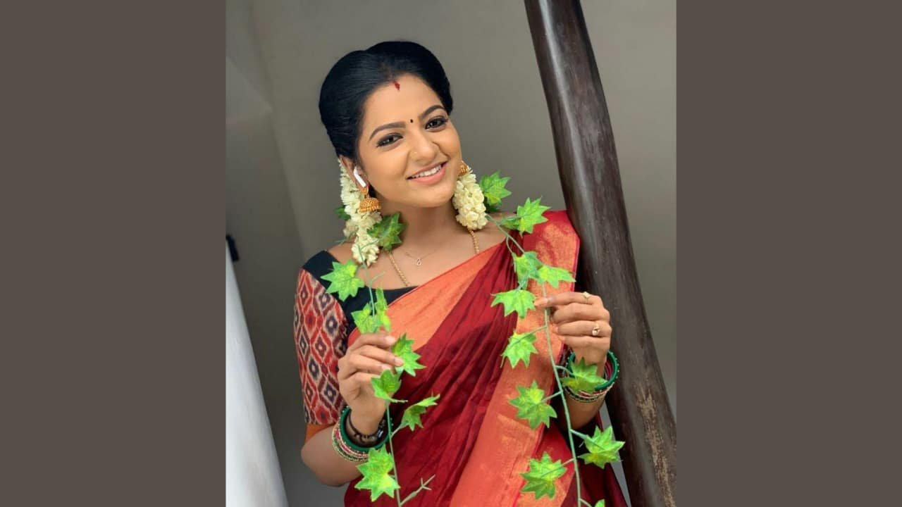 Tamil T V Actress V J Chitra Found Dead In Chennai Hotel Room